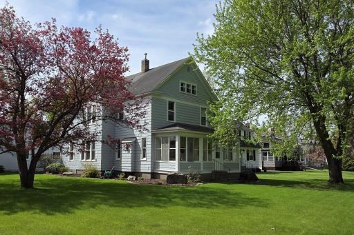 Photo for 915 Riverside Drive, International Falls, MN 56649 - listing #7090341 915 Riverside Drive, International Falls, MN 56649
