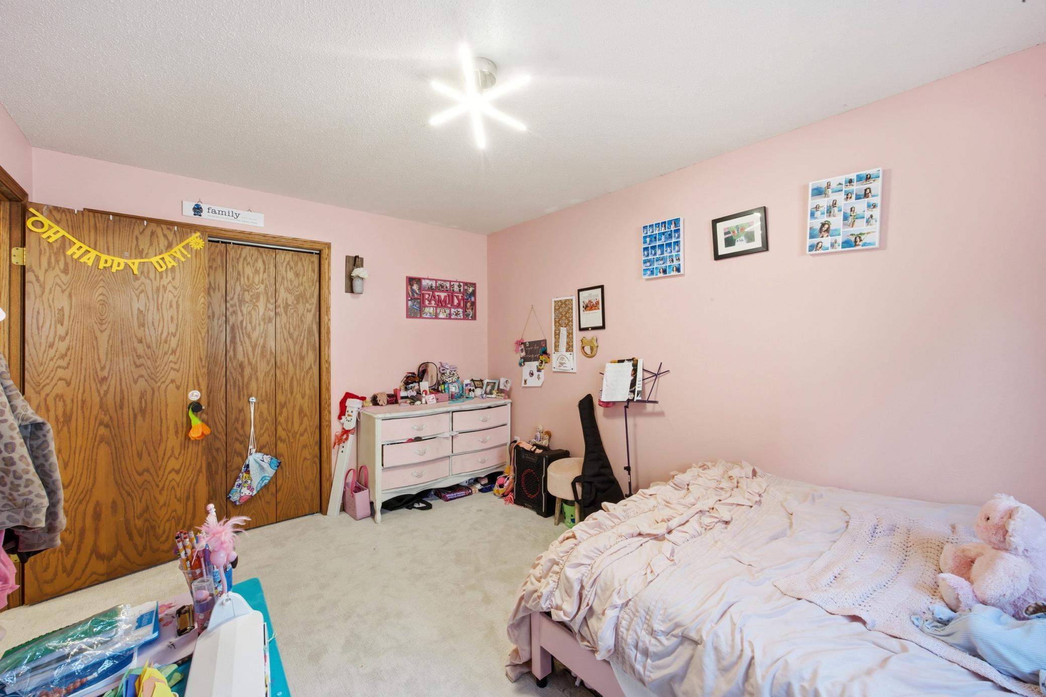 Bedroom #4 (lower level, view 2)