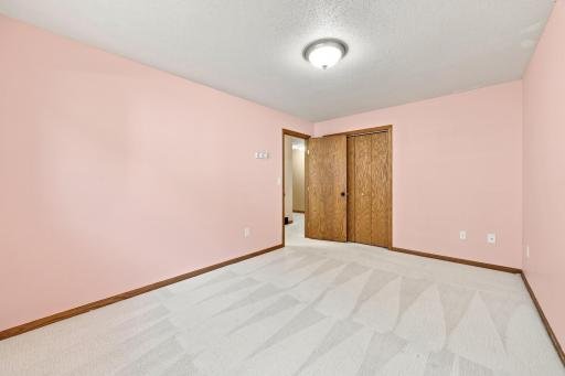 2914 S Bay Drive S, Fargo, ND 58103