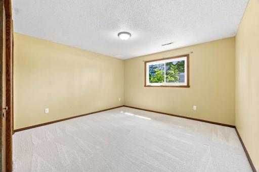 2914 S Bay Drive S, Fargo, ND 58103