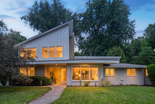2191 Edgcumbe Road, Saint Paul, MN 55116