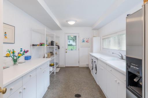 2191 Edgcumbe Road, Saint Paul, MN 55116