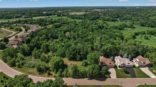 Enjoy the perfect combination of neighborhood convenience and secluded living,