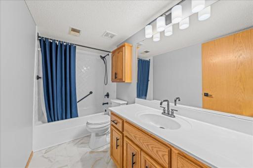 5553 Crossandra Street SE, Prior Lake, MN 55372