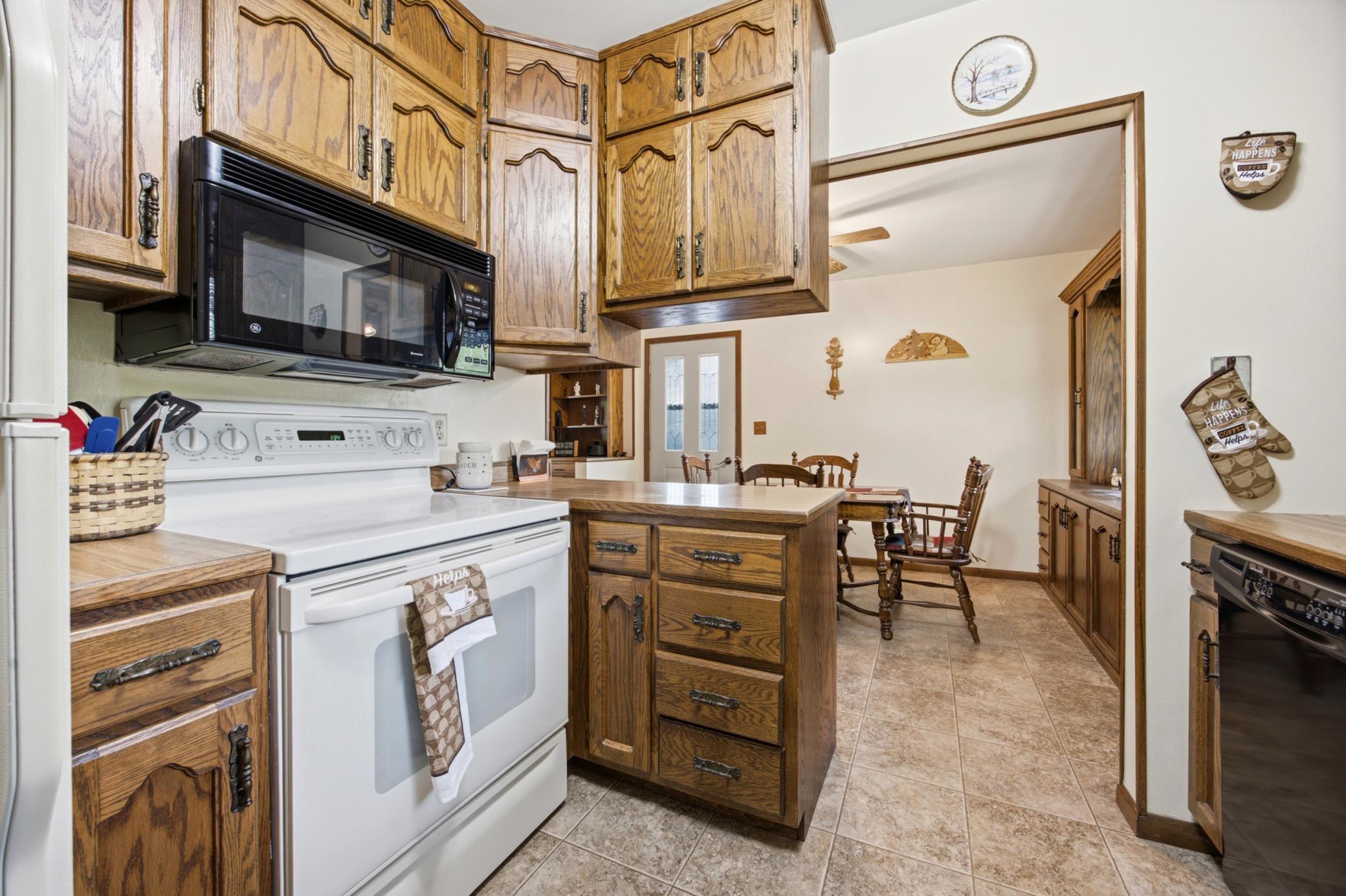 Kitchen/Dining