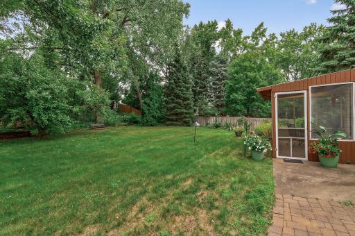 Great outdoor spot for pets, lawn games or gatherings