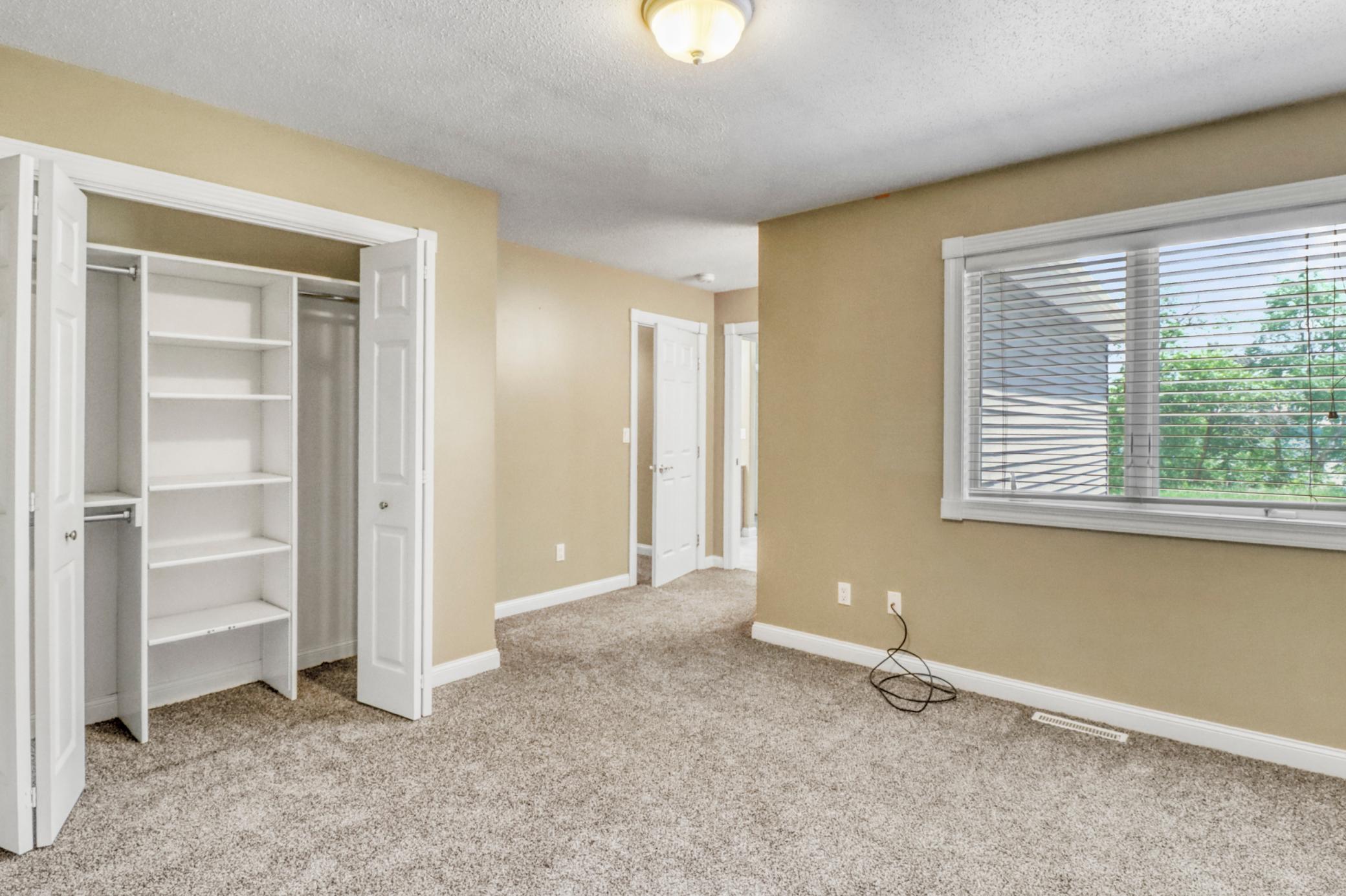 Upstairs Bedroom2_2.JPG