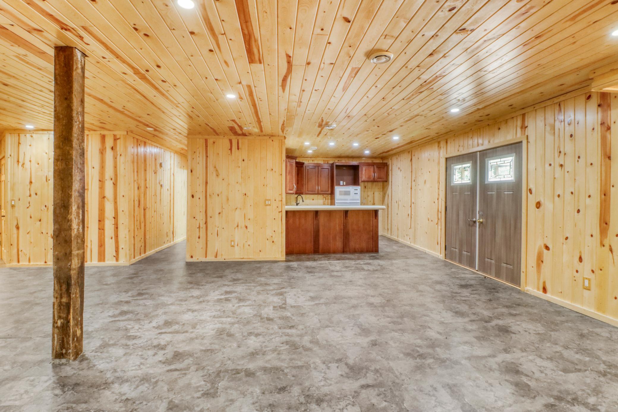 Basement1_4.JPG