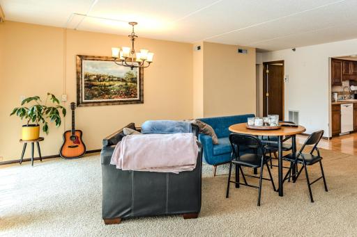 Living room/ Dining room