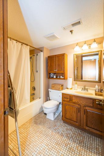Main bathroom