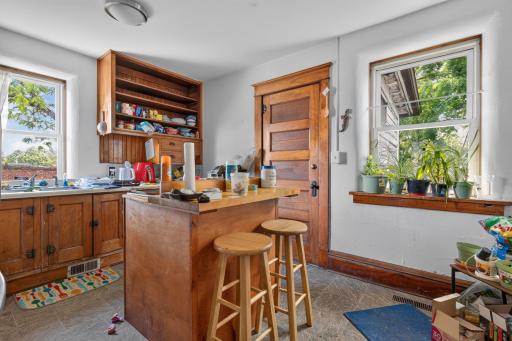206 W Main Street, Roberts, WI 54023