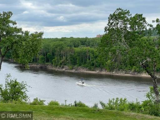 1101 Sibley Memorial Hwy, 209, Saint Paul, MN 55118
