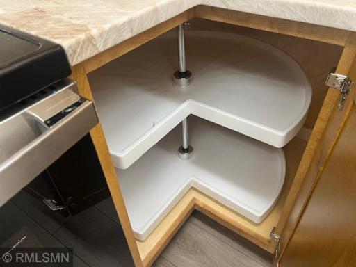 Custum cupboards, with soft-close drawers and Lazy-Susan.