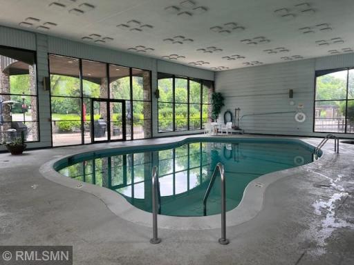 Enjoy the whirlpool, sauna and cool off in the pool. Enjoy the lush outdoor grounds.