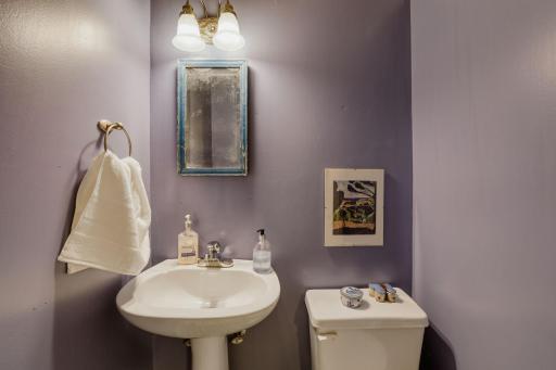 211 Paisley Lane - Web Quality - 043 - 35 Bathroom.jpg