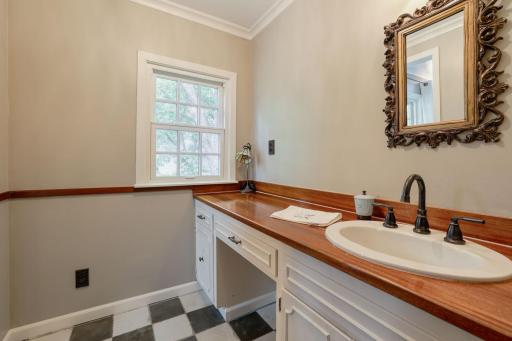 211 Paisley Lane - Web Quality - 035 - 27 Primary Bathroom.jpg