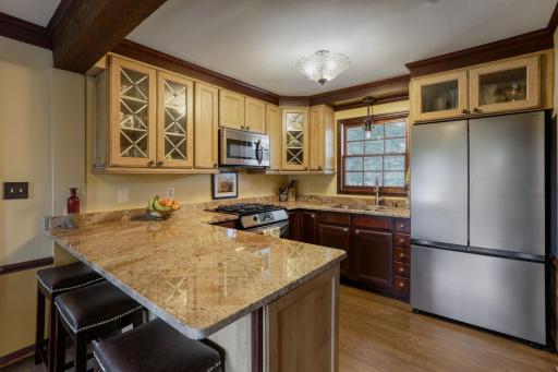 211 Paisley Lane - Web Quality - 021 - 13 Kitchen.jpg