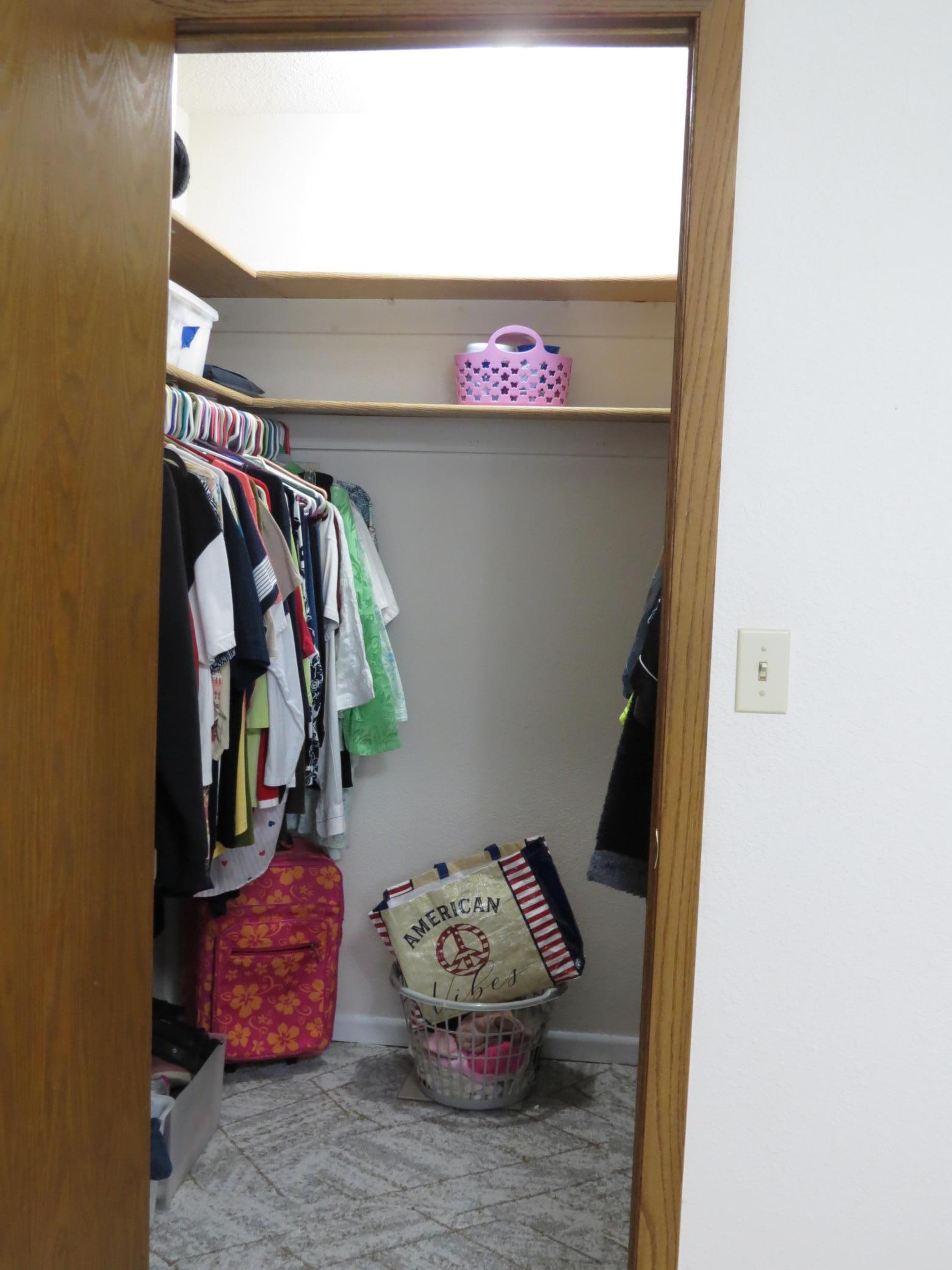 WIC in primary bedroom