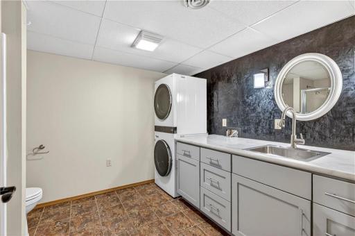 2030 22 3/8 Avenue, Rice Lake, WI 54868