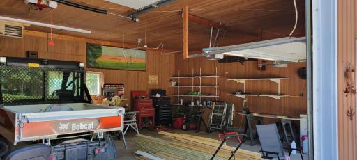garage interior.jpg
