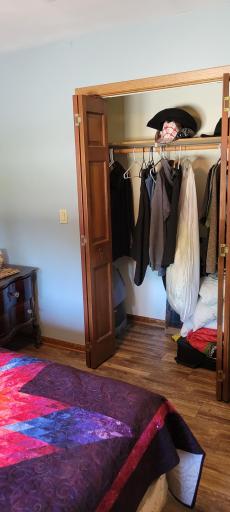 bedroom2 closet.jpg
