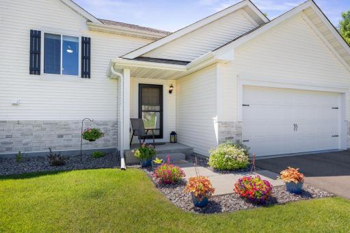 1042 White Tail Lane, Montrose, MN 55363