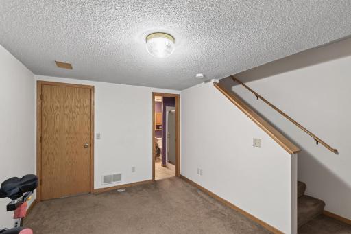 14316 Estates Avenue, Apple Valley, MN 55124