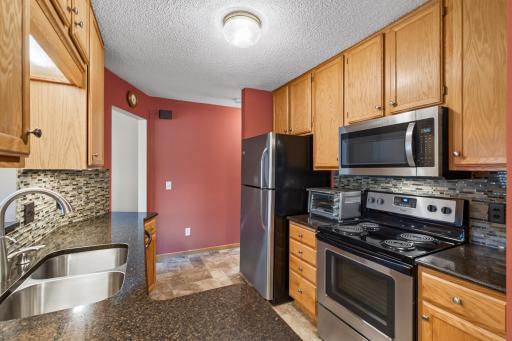 14316 Estates Avenue, Apple Valley, MN 55124