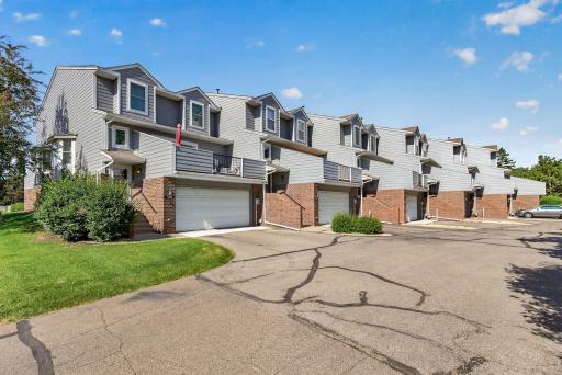 14316 Estates Avenue, Apple Valley, MN 55124
