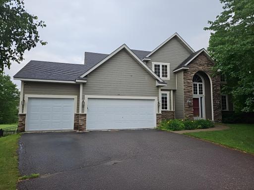 10455 Glen Eagle Circle, Woodbury, MN 55129