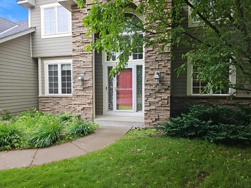 10455 Glen Eagle Circle, Woodbury, MN 55129