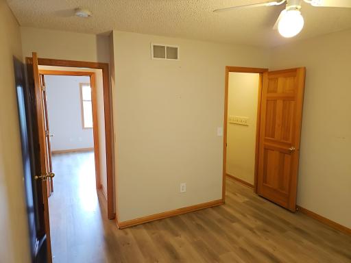 10455 Glen Eagle Circle, Woodbury, MN 55129