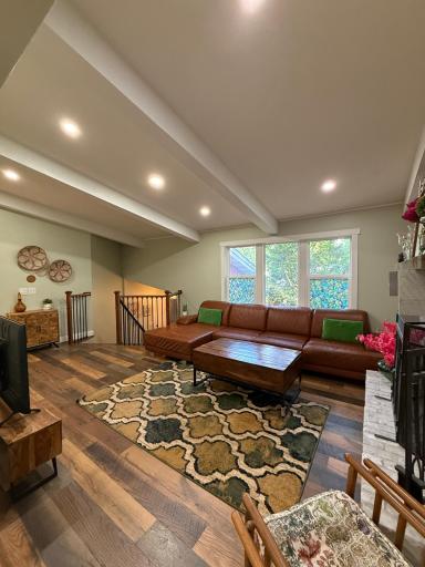 1123 106th Avenue NE, Minneapolis, MN 55434