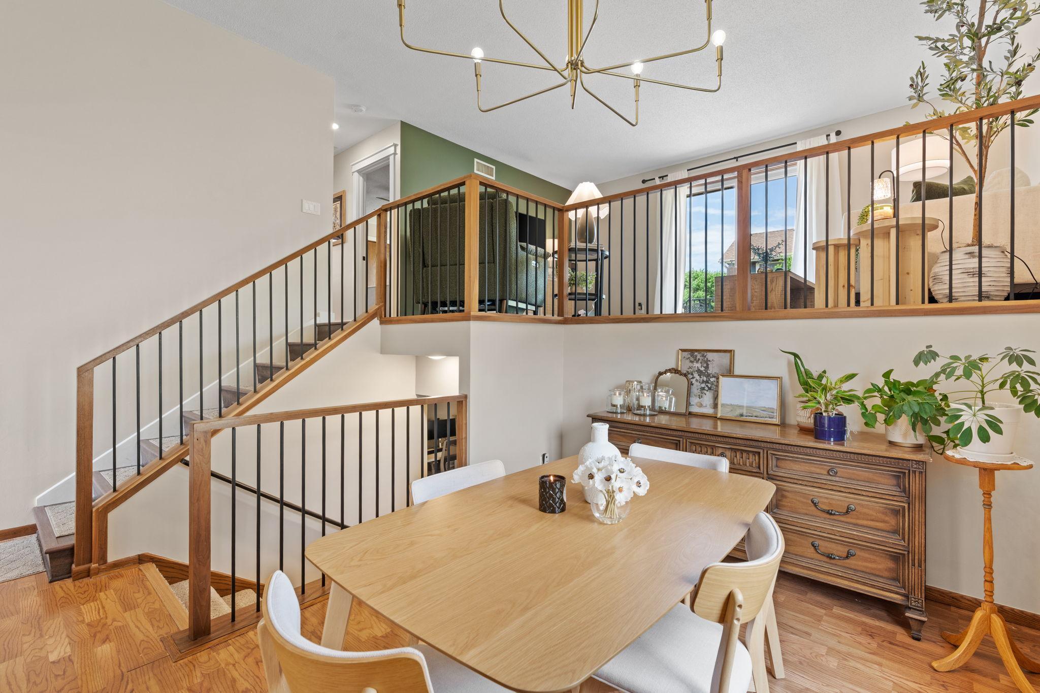 25-web-or-mls-5560 W 131st St-25.jpg