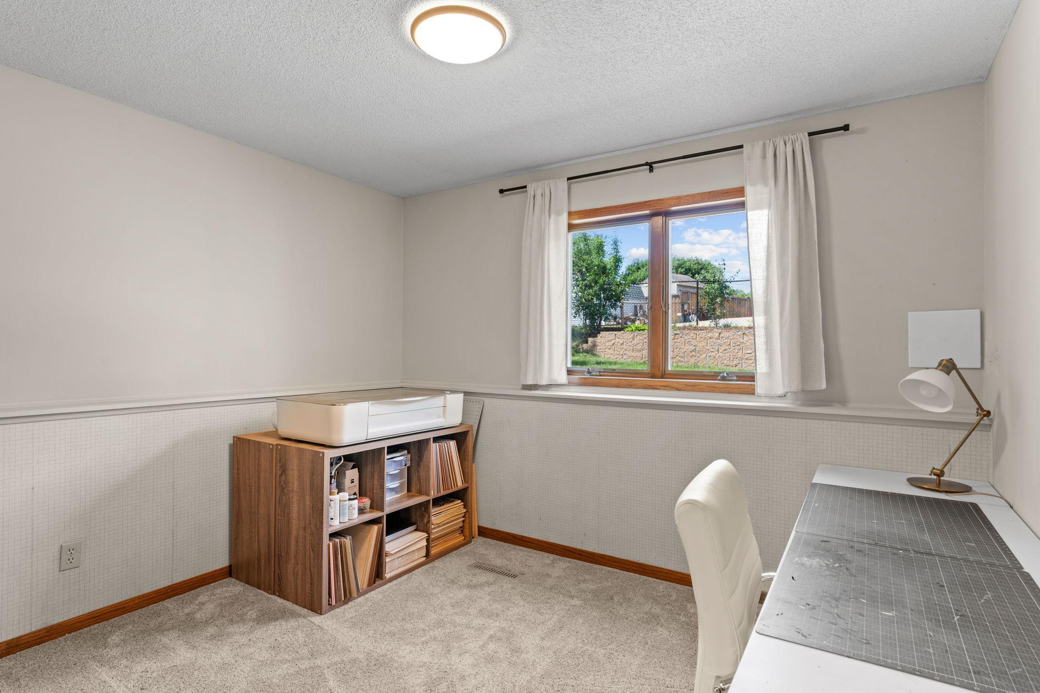 51-web-or-mls-5560 W 131st St-51.jpg