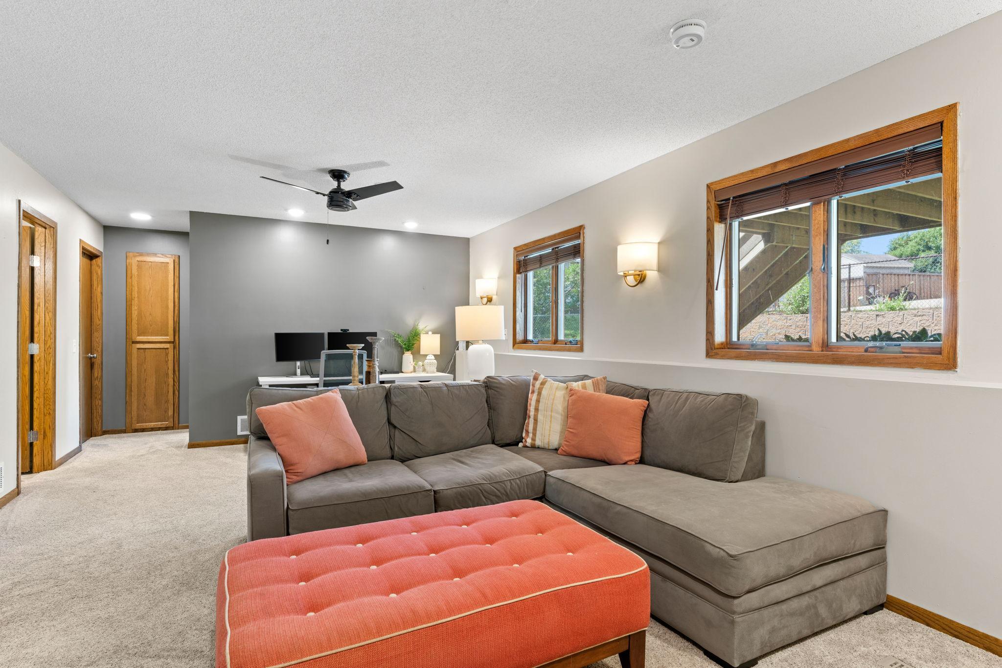 49-web-or-mls-5560 W 131st St-49.jpg