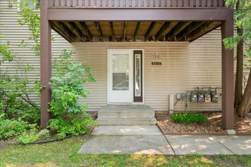 4836 Grenwich Trail N, Saint Paul, MN 55128