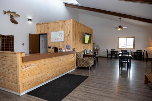 Walleye-Inn-in-Baudette-MN-2024-Interior-3228-2200px.jpg