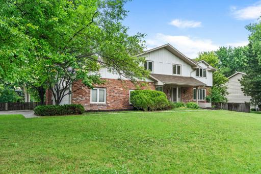 17030 30th Avenue N, Plymouth, MN 55447