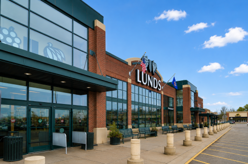 A true gem in an outstanding Plymouth location close to parks/ trails, shopping, dining, Wayzata High School, and all the amenities that make this area so desirable.