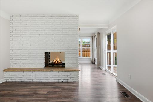 952 Logan Lane, South Saint Paul, MN 55075