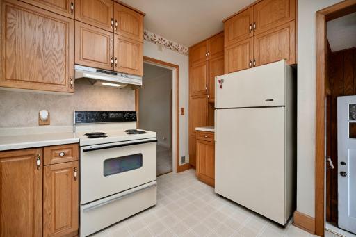 368 W Sarnia Street, Winona, MN 55987