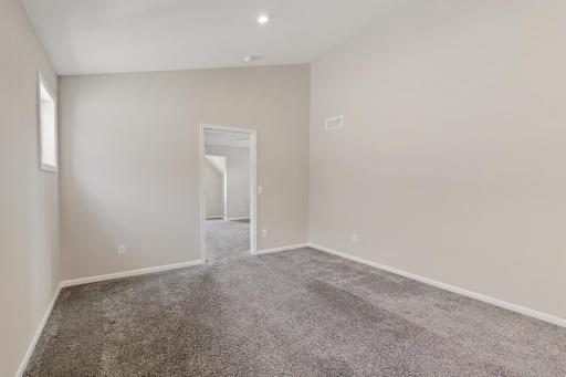 1075 Anthony Way, Victoria, MN 55386