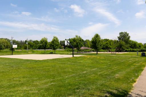 1075 Anthony Way, Victoria, MN 55386