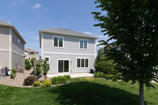 1075 Anthony Way, Victoria, MN 55386