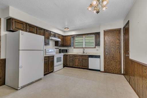 826 21st Avenue N, Saint Cloud, MN 56303
