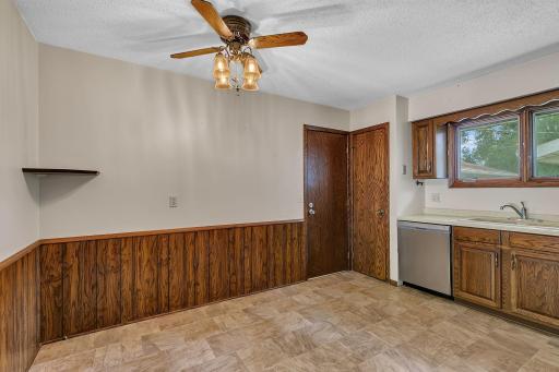 826 21st Avenue N, Saint Cloud, MN 56303