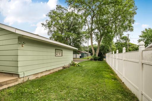 826 21st Avenue N, Saint Cloud, MN 56303