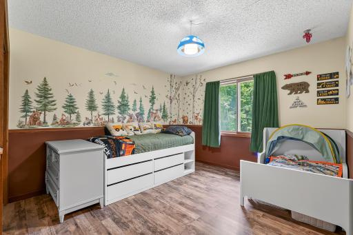 2nd bedroom - Main level