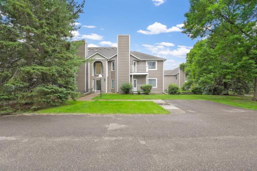Quiet, park-like setting with beautifully maintained grounds.